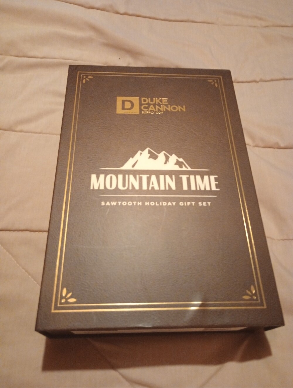Duke Cannon Mountain Time Sawtooth Holiday Gift Set (NEW!!)